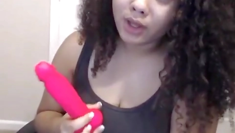 Curvy babe showing big boobs live show