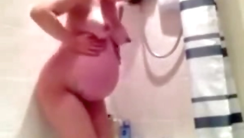 Pregnant solo 037