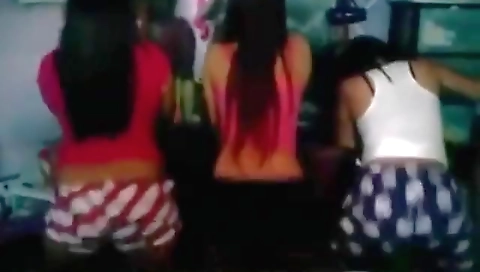 Preggo Dance Dance Ass